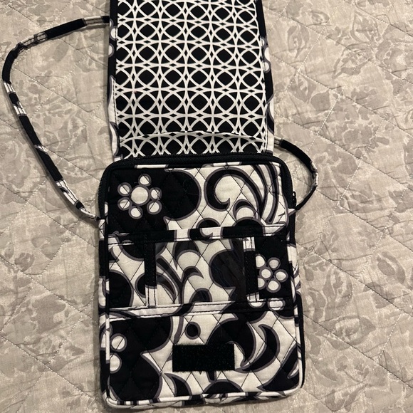 Vera Bradley Crossbody Mini Hipster “Night & Day print - Picture 2 of 4